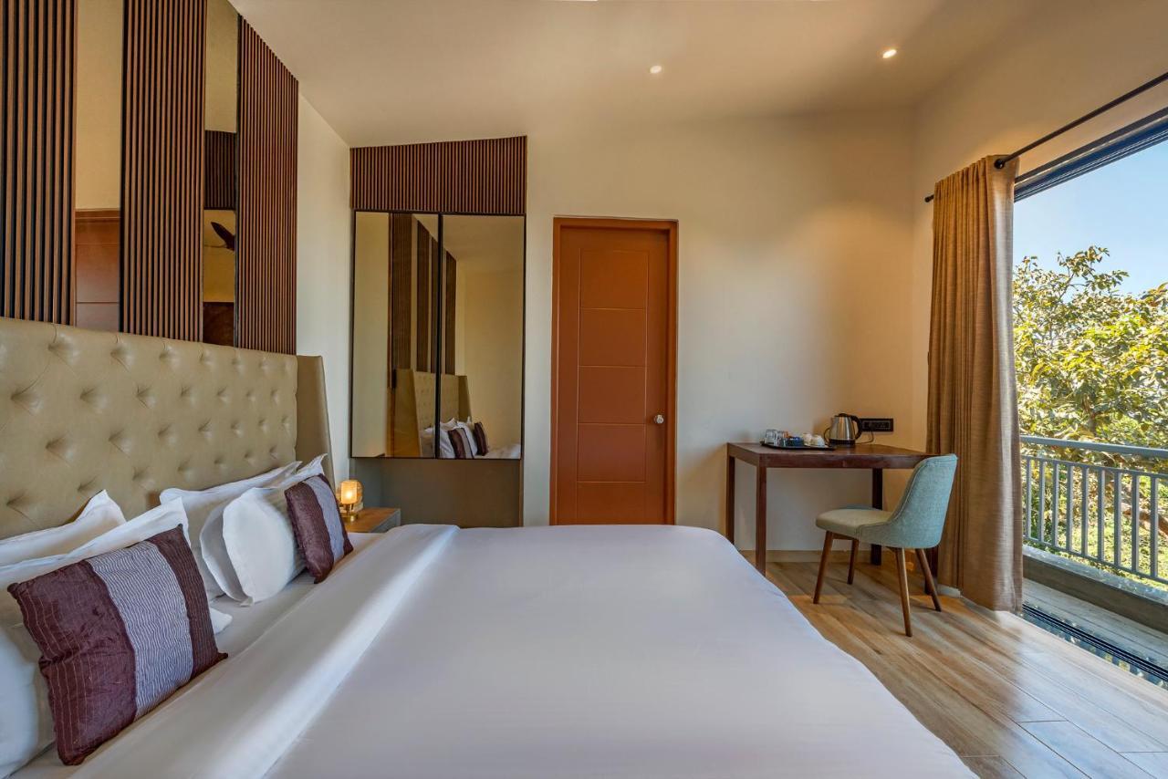 Saffronstays Harrier Crest, Lonavala - A Frame Villa With Bathtub Serving Delicious Veg Food Exterior photo