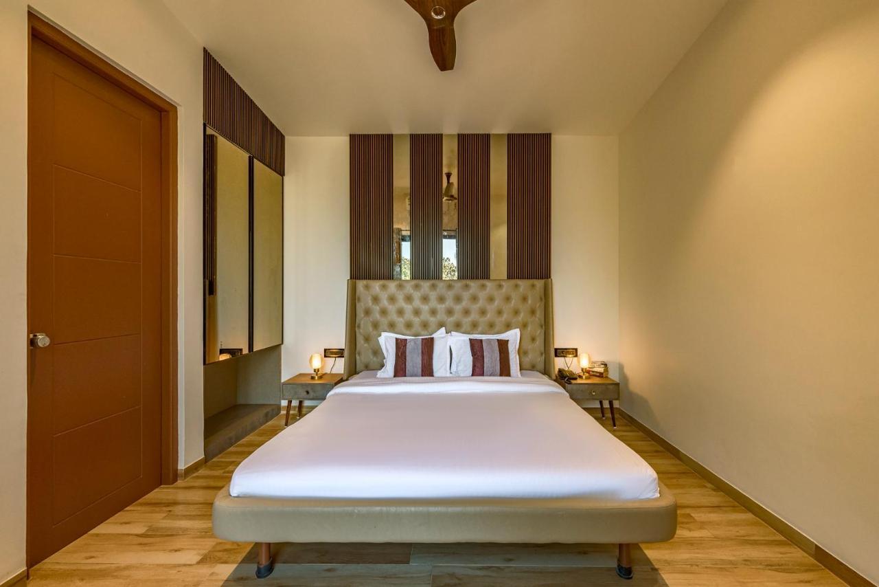 Saffronstays Harrier Crest, Lonavala - A Frame Villa With Bathtub Serving Delicious Veg Food Exterior photo